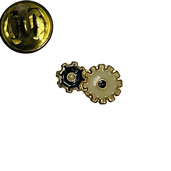 Cub Scouts America Button Lapel Pin Engineering Mechanics Gears Cogs Vintage - Picture 2 of 4